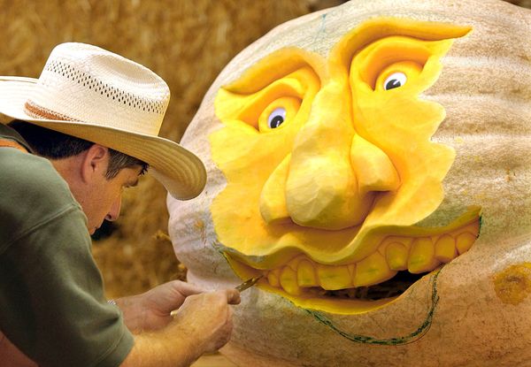 Pumpkin Heads To Pumpkin Pie: Sputnik’s Guide to Halloween Pumpkin Carving Pumpkin Heads To Pumpkin Pie: Sputnik’s Guide to Halloween Pumpkin Carving - Sputnik International