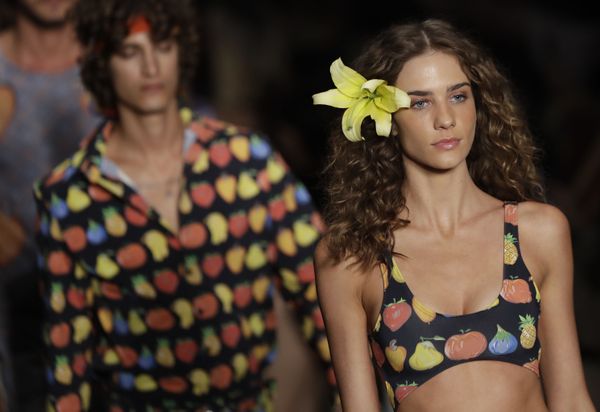 Putting the ‘S’ in Sizzle: Models Parade on Catwalk at Brazil Fashion Week - Sputnik International
