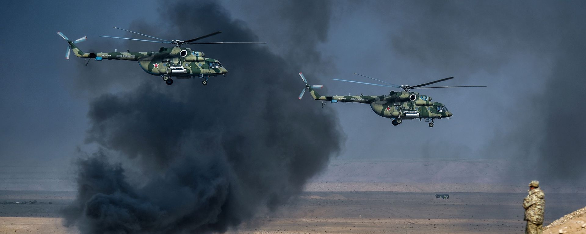 Flying the Friendly Skies: Russia Celebrates Army Aviation Day Flying the Friendly Skies: Russia Celebrates Army Aviation Day - Sputnik International, 1920, 08.11.2019