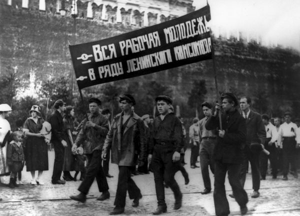 Back to USSR: Sneak Peek of Soviet Youth's Daily Life Back to USSR: Sneak Peek of Soviet Youth's Daily Life - Sputnik International