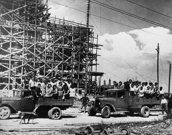 Back to USSR: Sneak Peek of Soviet Youth's Daily Life Back to USSR: Sneak Peek of Soviet Youth's Daily Life - Sputnik International