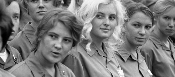 Back to USSR: Sneak Peek of Soviet Youth's Daily Life Back to USSR: Sneak Peek of Soviet Youth's Daily Life - Sputnik International