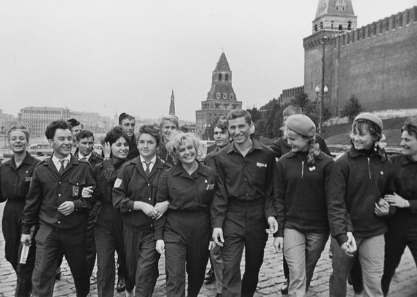 Back to USSR: Sneak Peek of Soviet Youth's Daily Life Back to USSR: Sneak Peek of Soviet Youth's Daily Life - Sputnik International