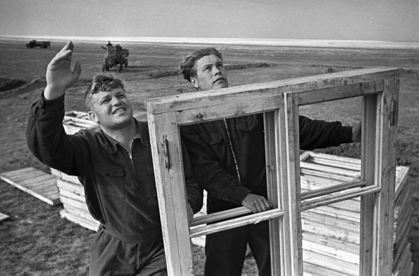 Back to USSR: Sneak Peek of Soviet Youth's Daily Life Back to USSR: Sneak Peek of Soviet Youth's Daily Life - Sputnik International