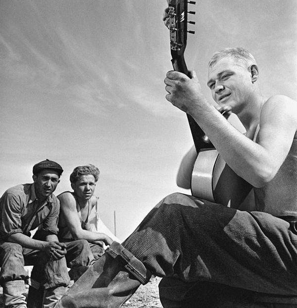 Back to USSR: Sneak Peek of Soviet Youth's Daily Life Back to USSR: Sneak Peek of Soviet Youth's Daily Life - Sputnik International