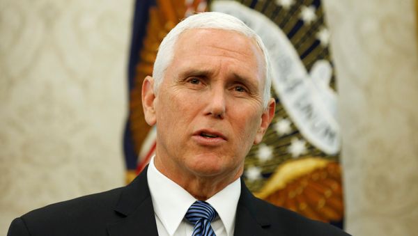 U.S. Vice President Mike Pence speaks during an event hosted by U.S. President Donald Trump with workers on Cutting the Red Tape, Unleashing Economic Freedom in the Oval Office of the White House in Washington, U.S., October 17, 2018 - Sputnik International