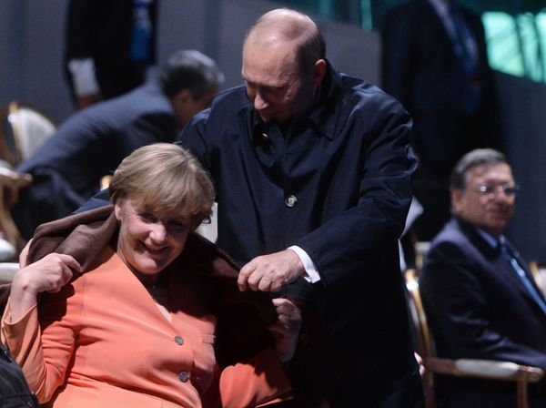 Gazing Into the Past: A Brief Chronicle of Angela Merkel's Political Career Gazing Into the Past: A Brief Chronicle of Angela Merkel's Political Career - Sputnik International