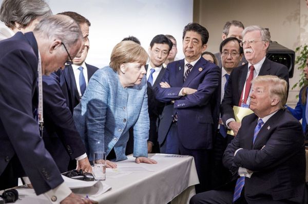 Gazing Into the Past: A Brief Chronicle of Angela Merkel's Political Career Gazing Into the Past: A Brief Chronicle of Angela Merkel's Political Career - Sputnik International