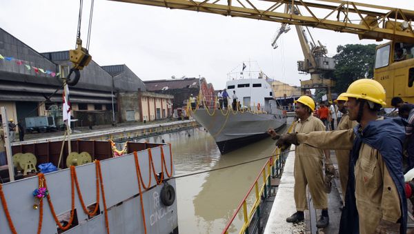 Indan workers of Garden Reach Shipbuilders and Engineers Limited (File) - Sputnik International