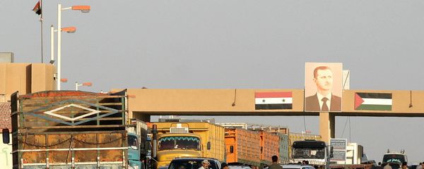 Cars wait at a checkpoint at the Syrian-Iraqi border, 270kms north-east of Damascus (File) Cars wait at a checkpoint at the Syrian-Iraqi border, 270kms north-east of Damascus (File) - Sputnik International