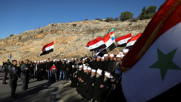 Druze Arabs on the Israeli-occupied Golan Heights hold an anti-election protest - Sputnik International