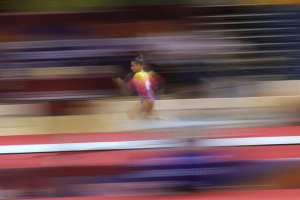 Grace & Poise: Female Athletes Stun World Artistic Gymnastics Championships - Sputnik International