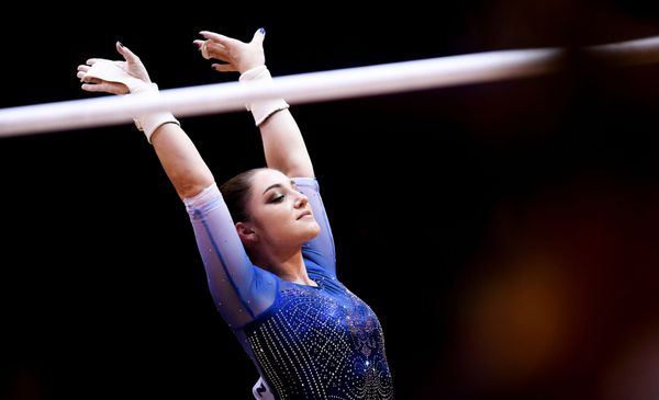 Grace & Poise: Female Athletes Stun World Artistic Gymnastics Championships - Sputnik International