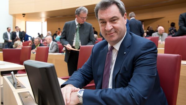 Bavaria's State Premier Markus Soeder sits in the plenary hall prior to an extraordinary session of the Bavarian parliament on November 6, 2018 in Munich, southern Germany - Sputnik International
