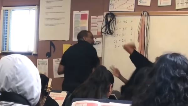 GoFundMe campaign collects tens of thousands for US high school teacher who was arrested after fighting with 14-year-old student. - Sputnik International