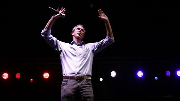 Democratic Texas U.S. Senate candidate Rep. Beto O'Rourke gestures as he concedes to Senator Ted Cruz at his midterm election night party in El Paso, Texas, U.S., November 6, 2018 Democratic Texas U.S. Senate candidate Rep. Beto O'Rourke gestures as he concedes to Senator Ted Cruz at his midterm election night party in El Paso, Texas, U.S., November 6, 2018 - Sputnik International