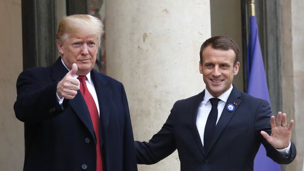French President Emmanuel Macron, right, and U.S President Donald Trump thumb up at the Elysee Palace in Paris, Saturday, Nov.10, 2018. - Sputnik International