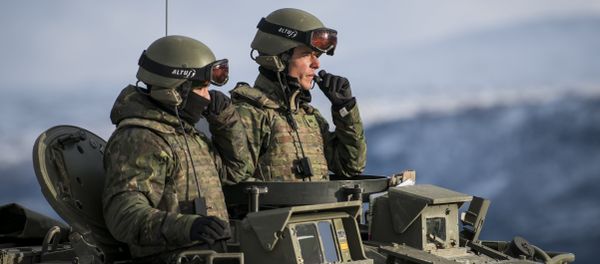 Spanish soldiers in an Pizarro tank during an exercise to capture an airfield as part of the Trident Juncture 2018, a NATO-led military exercise, on November 1, 2018 near the town of Oppdal, Norway. - Sputnik International