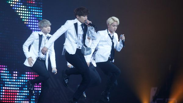 South Korean boy band BTS performs during the KCON 2016, at the Bercy Arena, in Paris, Thursday, June 2, 2016 South Korean boy band BTS performs during the KCON 2016, at the Bercy Arena, in Paris, Thursday, June 2, 2016 - Sputnik International