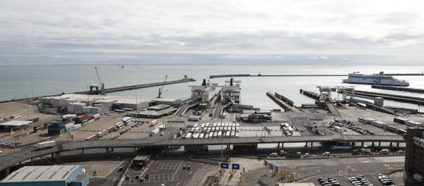 A ferry leaves Dover ferry port in Dover, southeast England (File) - Sputnik International