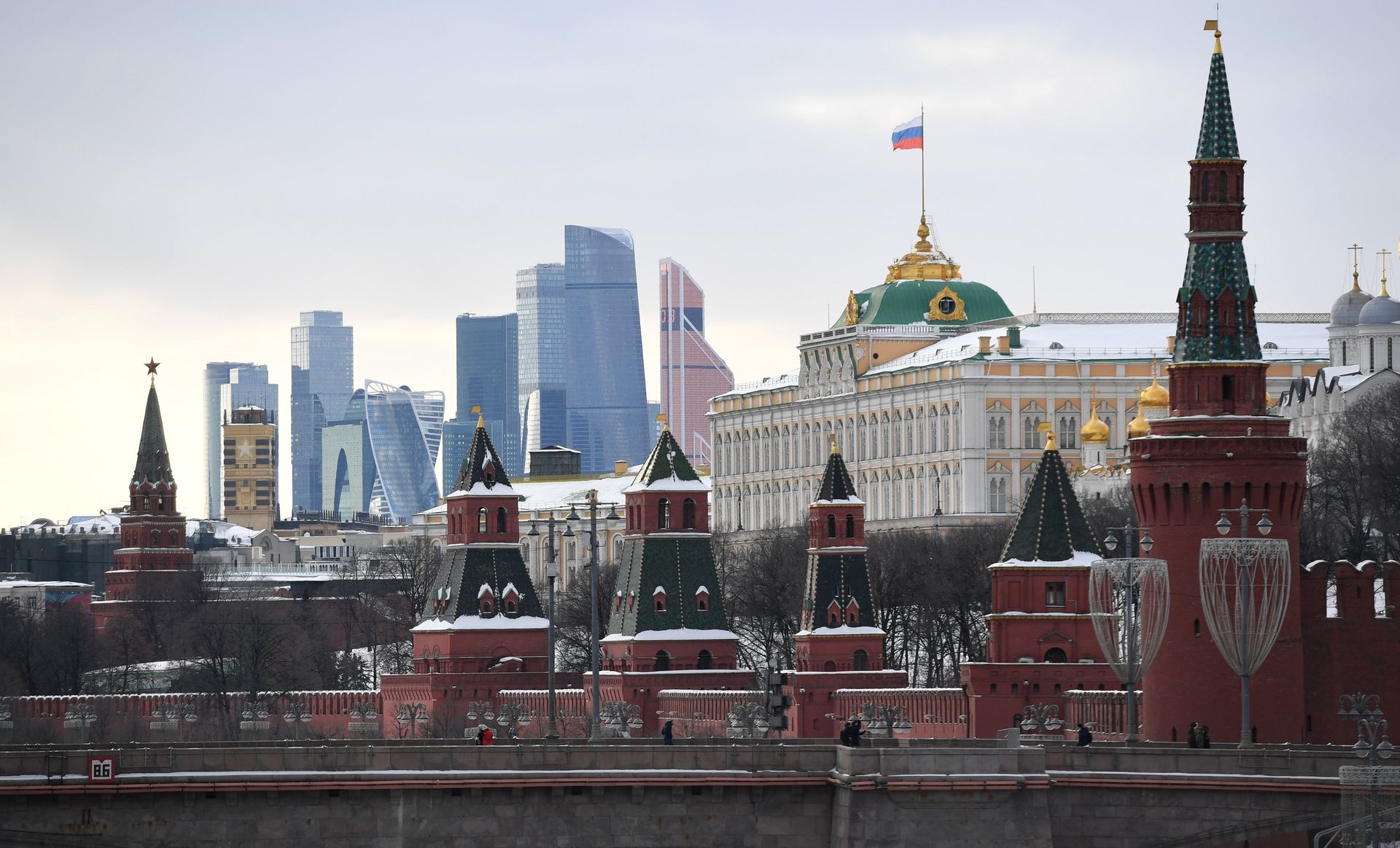 Moscow Ready to Break Ties With EU if Bloc Puts Russian Economy at Risk, Foreign Minister Says - Sputnik International, 1920, 12.02.2021