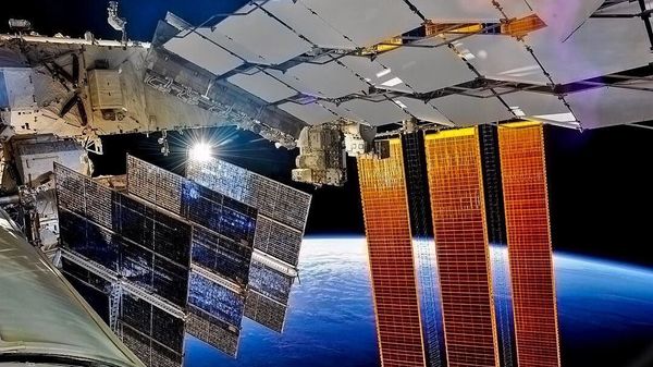 ISS - Sputnik International