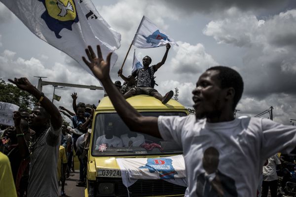 Supporters of Democratic Republic of Congo joint opposition presidential candidate Martin Fayulu sing and dance ahead of his arrival in Kinshasa Supporters of Democratic Republic of Congo joint opposition presidential candidate Martin Fayulu sing and dance ahead of his arrival in Kinshasa - Sputnik International