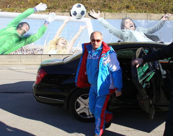 State Wheels: Vladimir Putin and the Cars He Rode State Wheels: Vladimir Putin and the Cars He Rode - Sputnik International