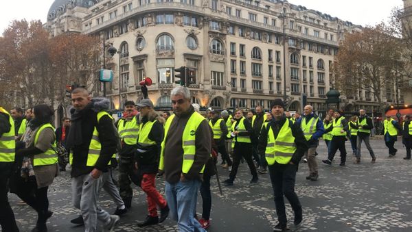 Yellow Vests protests against rising fuel prices began in France Yellow Vests protests against rising fuel prices began in France - Sputnik International