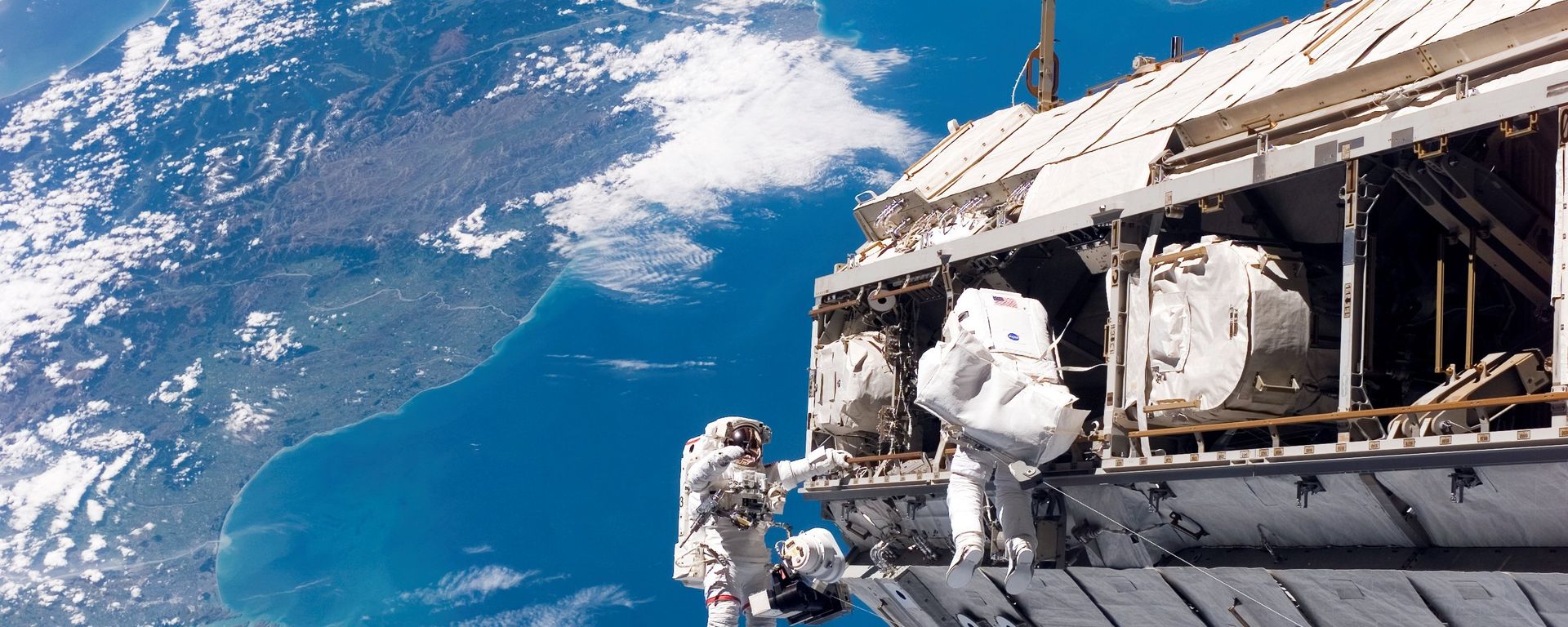 ISS astronauts adjust truss above New Zealand ISS astronauts adjust truss above New Zealand - Sputnik International, 1920, 17.10.2021
