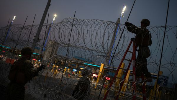 San Ysidro Port of Entry - Sputnik International