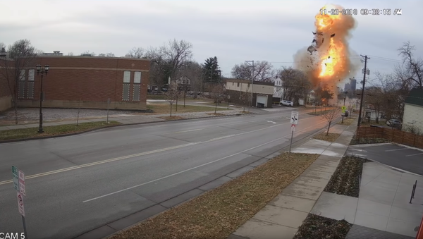Home Explosion Leaves Elderly Man in Critical Condition, 11 Displaced - Sputnik International