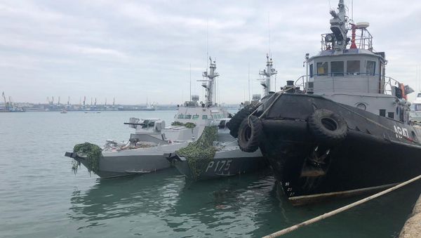 Ukraine's Berdyansk and Nikopol (left) gunboats and the Yany Kapu tugboat detained for crossing the Russian maritime border. File photo Ukraine's Berdyansk and Nikopol (left) gunboats and the Yany Kapu tugboat detained for crossing the Russian maritime border. File photo - Sputnik International