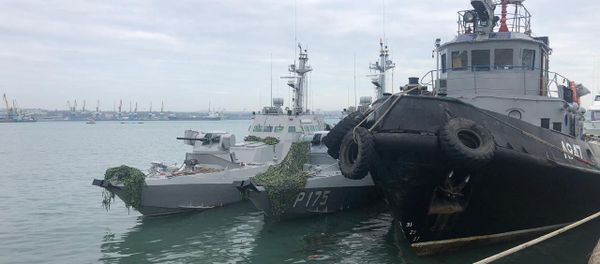 Ukraine's Berdyansk and Nikopol (left) gunboats and the Yany Kapu tugboat detained for crossing the Russian maritime border. File photo Ukraine's Berdyansk and Nikopol (left) gunboats and the Yany Kapu tugboat detained for crossing the Russian maritime border. File photo - Sputnik International