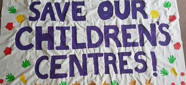 A national campaign has been set up in the UK to try and stop the closure of children's centres - Sputnik International