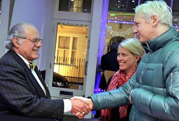 Julian Assange and his lawyer Jennifer Robinson - Sputnik International