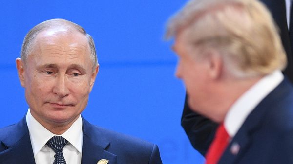 Russian President Vladimir Putin and US President Donald Trump before a photo op of the G20 heads, November 30, 2018. - Sputnik International