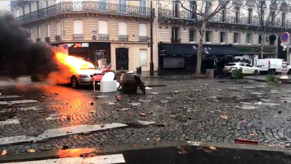 Yellow Vests protests in Paris on December 1, 2018 - Sputnik International