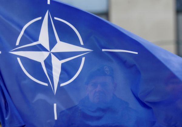 Stoltenberg Reveals Why NATO is Spending Twenty Times More on Defence Than Russia Stoltenberg Reveals Why NATO is Spending Twenty Times More on Defence Than Russia - Sputnik International