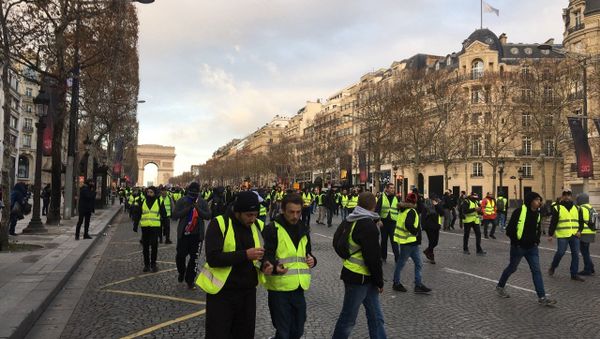 'Yellow Vests' Protesters - Sputnik International