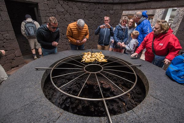 Volcanic Grill or Mountaintop Tea? A Tour of World's Most Exotic Restaurants Volcanic Grill or Mountaintop Tea? A Tour of World's Most Exotic Restaurants - Sputnik International