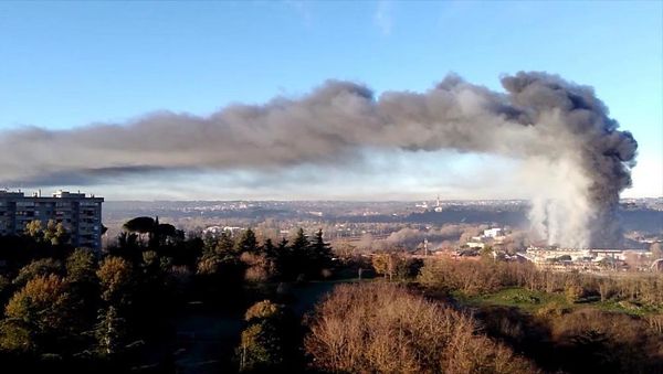 Smoke in Rome - Sputnik International