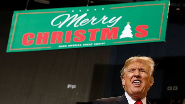 U.S. President Donald Trump reacts to supporters during a rally for Senator Cindy Hyde-Smith (R-MS) in Biloxi, Mississippi, U.S. November 26, 2018 - Sputnik International