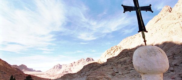 In this Wednesday, Jan. 7, 1998 file photo, the shadow of Mount Sinai stretches across the valley at the foot of the Greek Orthodox Monastery of St. Catherine in the Sinai peninsula some 240 miles southeast of Cairo, Egypt - Sputnik International