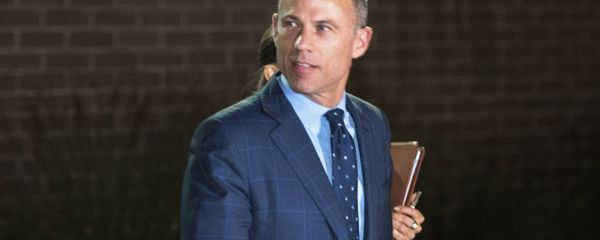 Michael Avenatti leaves the Los Angeles Police Department's Pacific Division after being released from police custody following his arrest on a felony domestic violence charge, Wednesday, Nov. 14, 2018, in Los Angeles. Michael Avenatti leaves the Los Angeles Police Department's Pacific Division after being released from police custody following his arrest on a felony domestic violence charge, Wednesday, Nov. 14, 2018, in Los Angeles. - Sputnik International