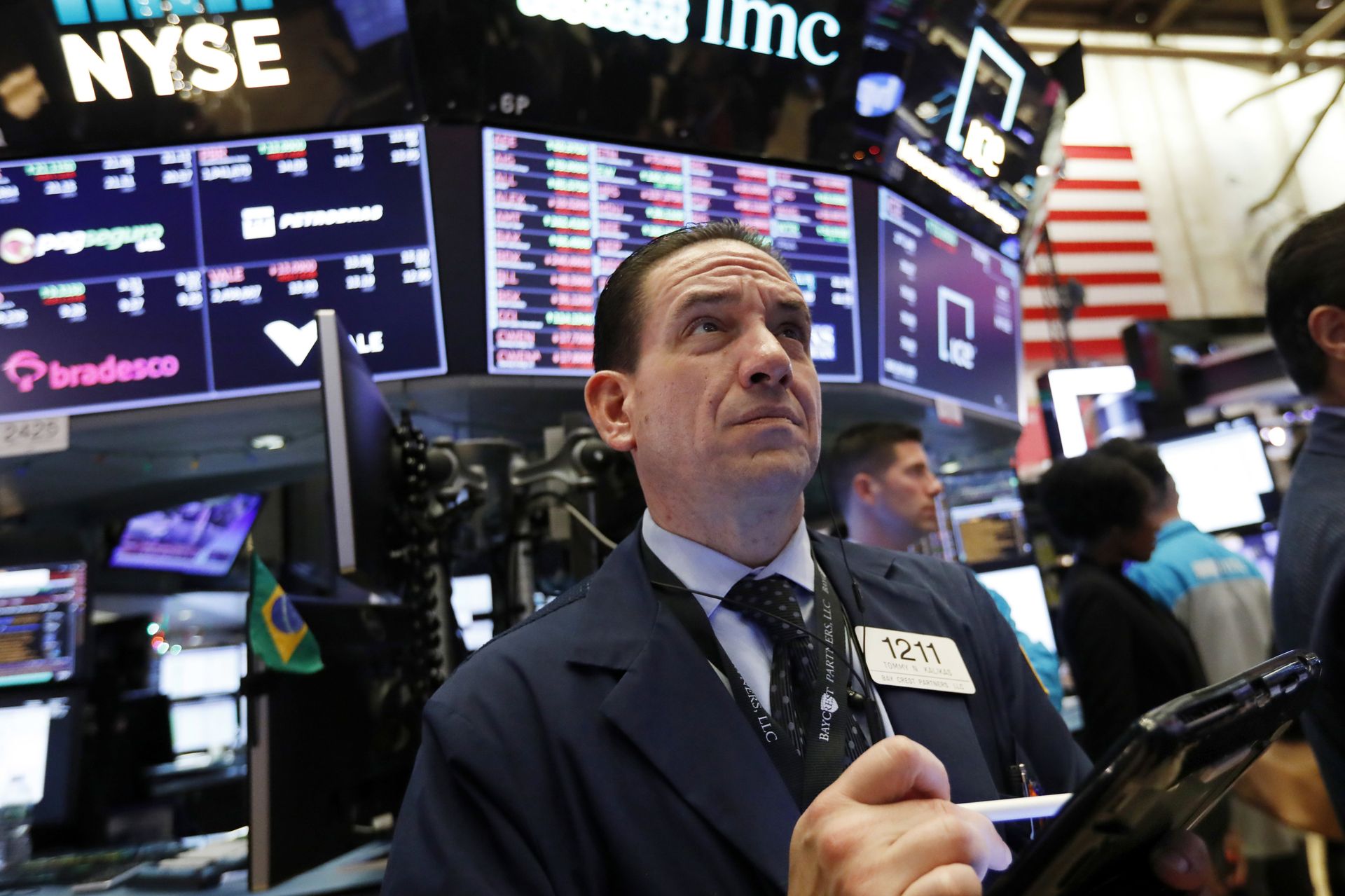 In this Dec. 6, 2018, file photo trader Tommy Kalikas works on the floor of the New York Stock Exchange. In this Dec. 6, 2018, file photo trader Tommy Kalikas works on the floor of the New York Stock Exchange. - Sputnik International, 1920, 02.10.2021