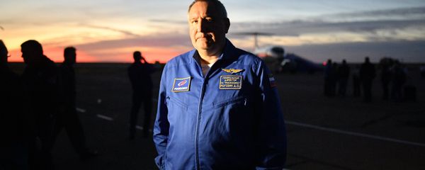 Dmitry Rogozin, the head of Russia's Roscosmos state corporation - Sputnik International