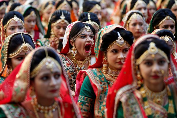 Brides During Mass Wedding Ceremony in India Brides During Mass Wedding Ceremony in India - Sputnik International
