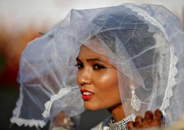Bride During Mass Wedding Ceremony in India Bride During Mass Wedding Ceremony in India - Sputnik International