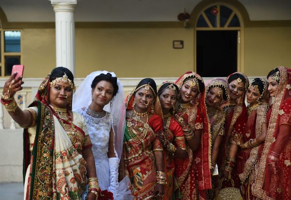 Brides During Mass Wedding Ceremony in India Brides During Mass Wedding Ceremony in India - Sputnik International